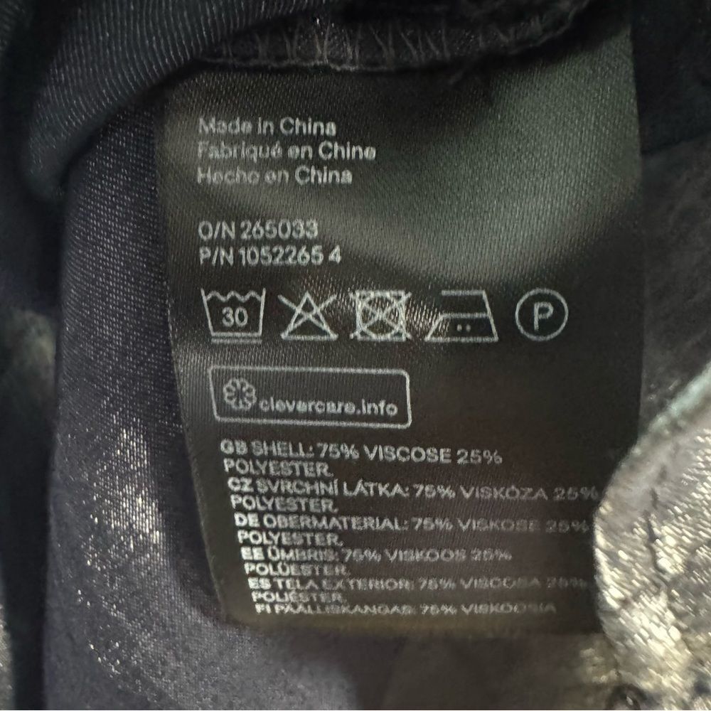 H&M Metallic Gray Silver Shimmer Long Sleeve V Neck Peasant Midi Dress - Picture 7 of 7